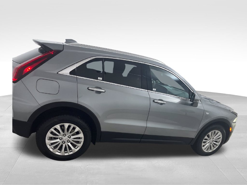 Used 2024 Cadillac XT4 Luxury w/ Cold Weather Package AWD/4WD image 7