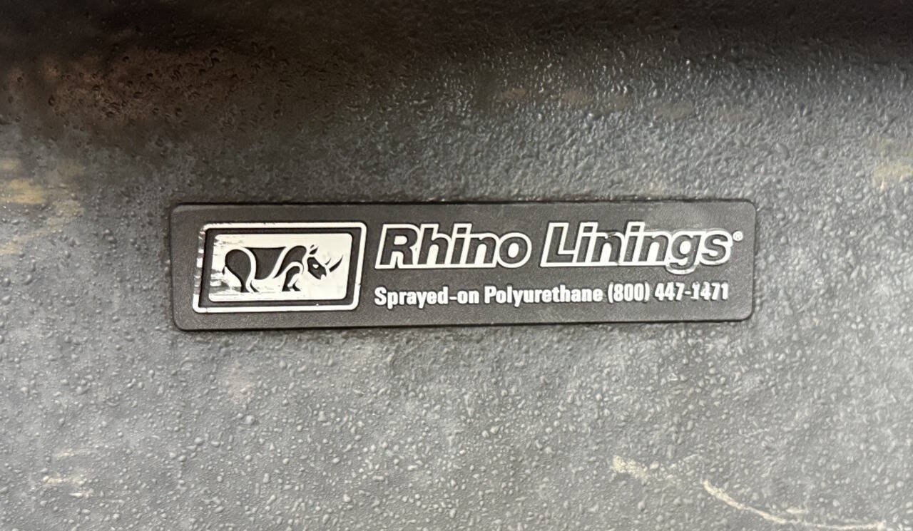 Used 2005 Ford F350 Lariat AWD/4WD image 12