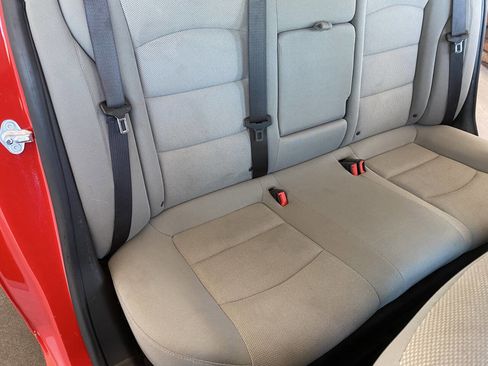 Used 2016 Chevrolet Cruze LT w/ Technology Package image 29