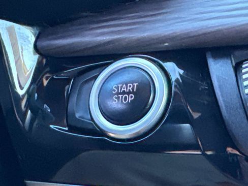 Used 2018 BMW X5 xDrive40e image 31