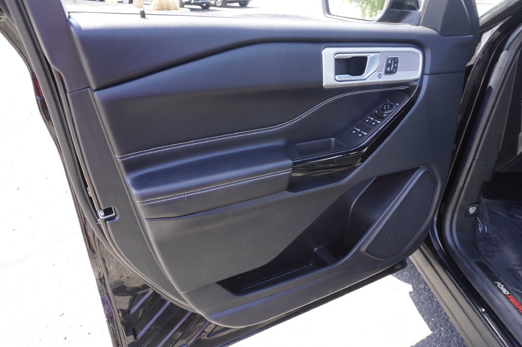 Used 2023 Ford Explorer ST w/ Equipment Group 401A AWD/4WD image 17