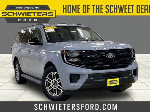 Certified 2025 Ford Expedition Active AWD/4WD image 1