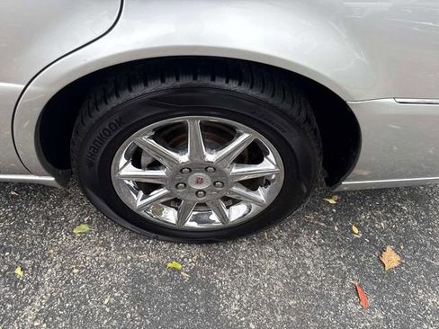 Used 2010 Cadillac DTS Luxury image 13