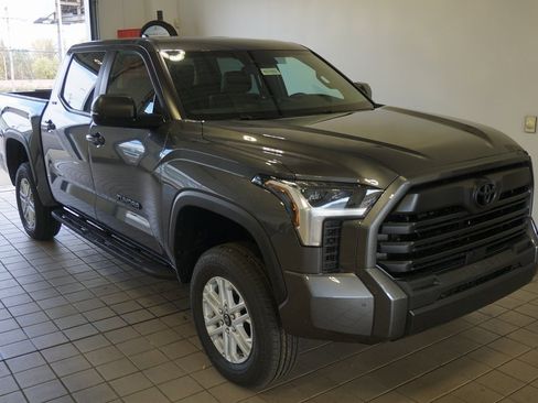 New 2026 Toyota Tundra SR5 image 2