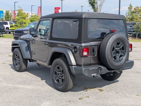 Used 2025 Jeep Wrangler Sport AWD/4WD image 5