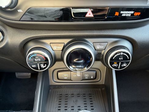 New 2026 Hyundai Venue SEL image 19