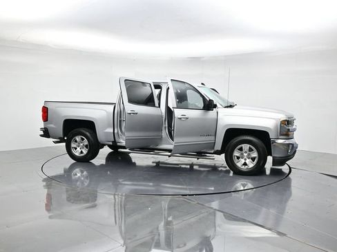 Used 2018 Chevrolet Silverado 1500 LT w/ LT Eassist Package RWD image 48