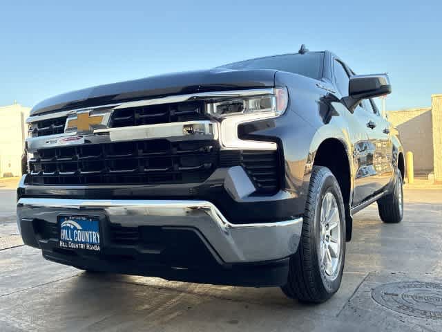 Used 2024 Chevrolet Silverado 1500 LT RWD image 12