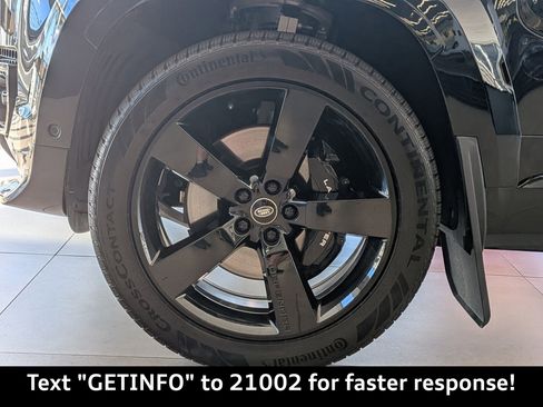 Used 2023 Land Rover Defender 110 V8 image 13