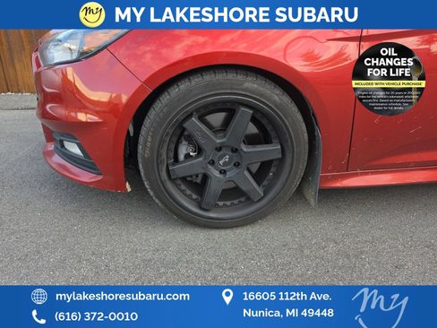 Used 2018 Ford Focus ST FWD image 6