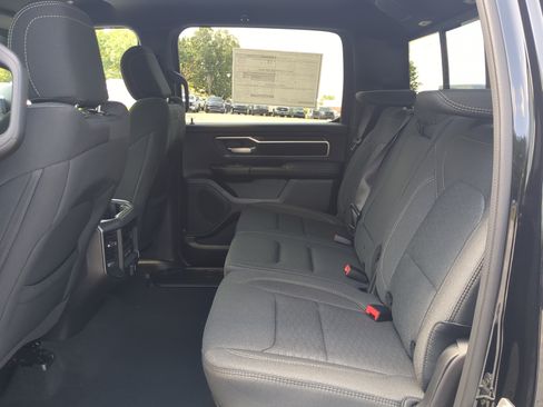 New 2026 RAM 1500 Big Horn AWD/4WD image 12