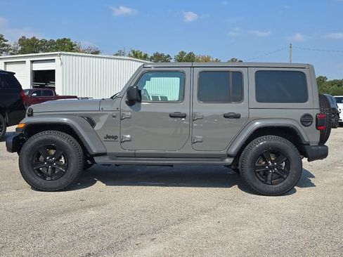 Used 2023 Jeep Wrangler Altitude image 2