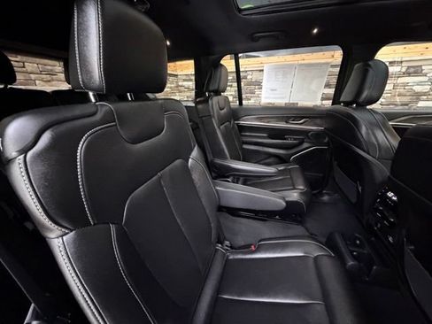 Used 2024 Jeep Grand Cherokee L Limited w/ Trailer Tow Package AWD/4WD image 35