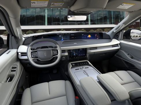 New 2026 Lincoln Navigator Premiere AWD/4WD image 9