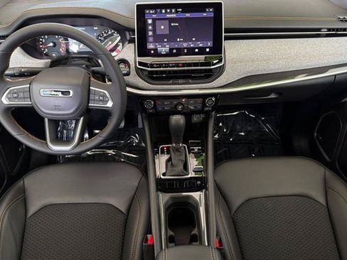 New 2026 Jeep Compass Latitude AWD/4WD image 9