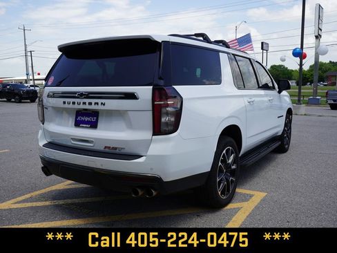 Used 2022 Chevrolet Suburban RST w/ Sport Performance Package AWD/4WD image 9