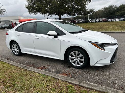 Certified 2024 Toyota Corolla LE image 7