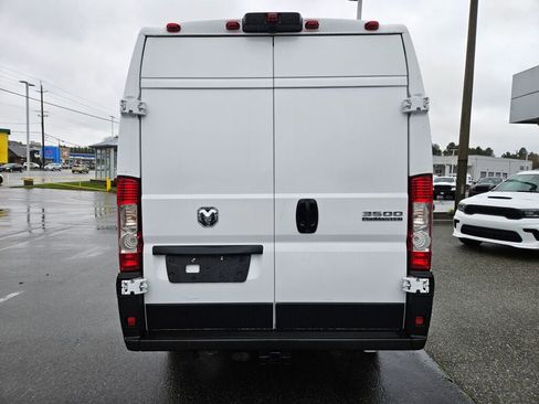 New 2026 RAM ProMaster 3500 w/ Convenience Group image 4