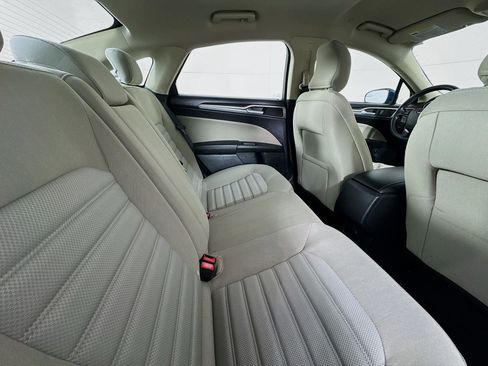 Used 2018 Ford Fusion S FWD image 26