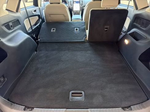 Certified 2023 Ford Edge SE w/ Black Appearance Package AWD/4WD image 15
