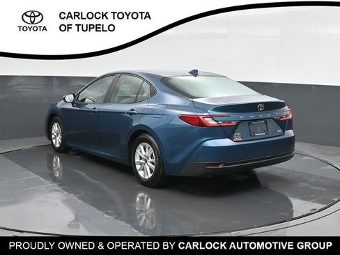 Used 2025 Toyota Camry LE image 9