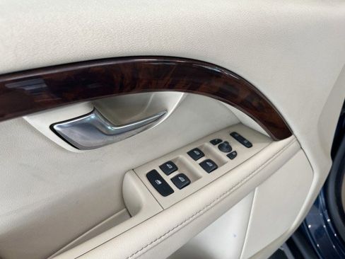 Used 2013 Volvo XC70 T6 image 13