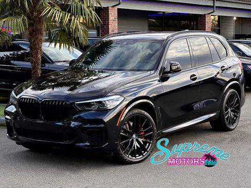 Used 2022 BMW X5 xDrive40i w/ M Sport Package image 1