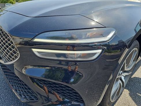 Used 2025 Genesis G70 2.5T image 34