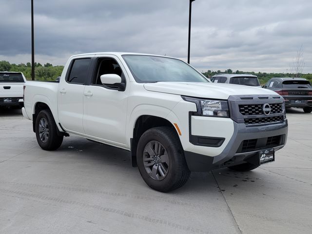 Used 2025 Nissan Frontier SV AWD/4WD image 7