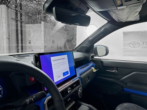 Certified 2025 Toyota Tacoma TRD Off-Road w/ TRD Off Road Upgrade Package image 6