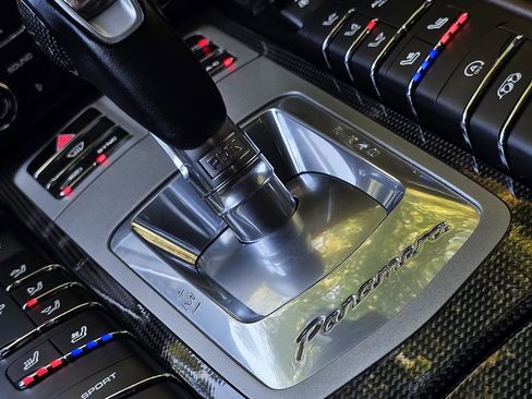 Used 2016 Porsche Panamera GTS w/ Premium Package Plus image 46