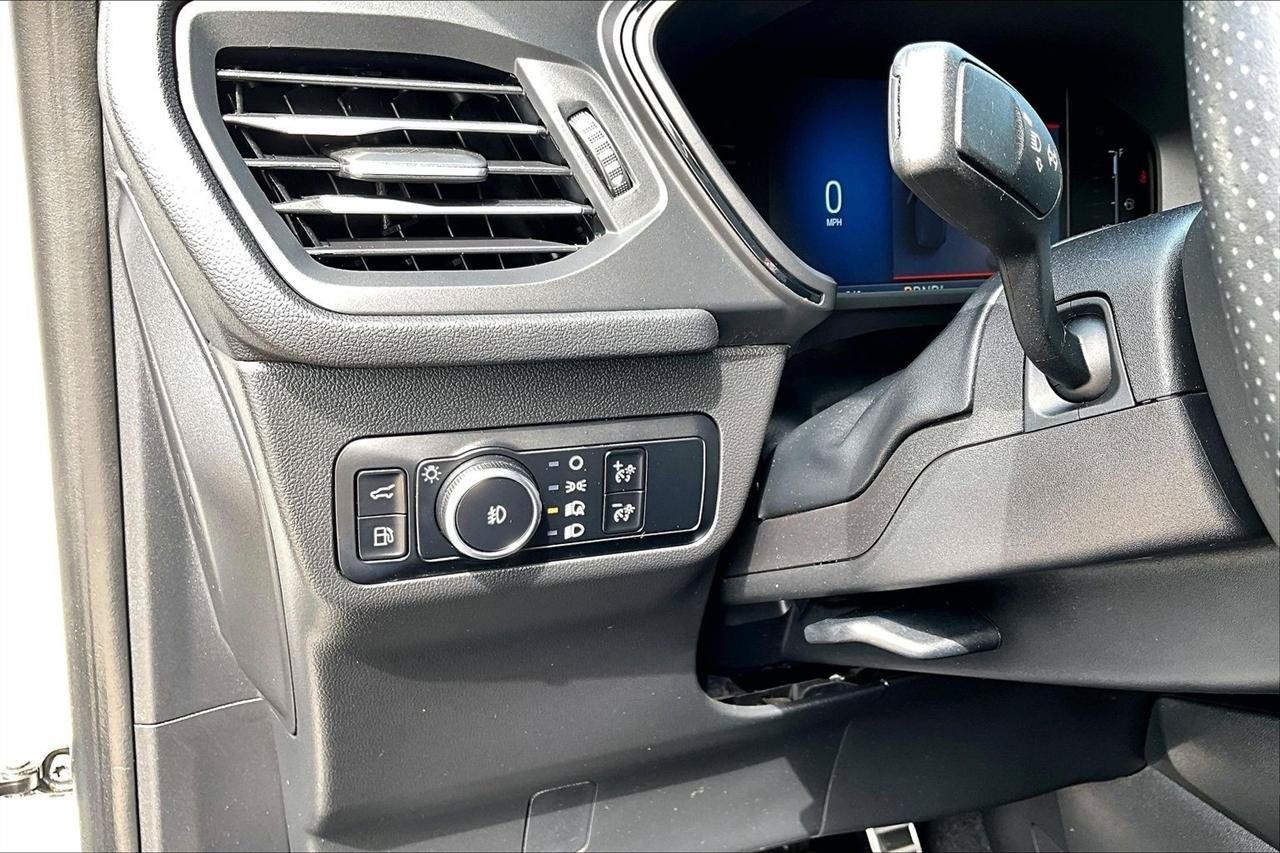 Used 2024 Ford Escape ST-Line Select AWD/4WD image 35