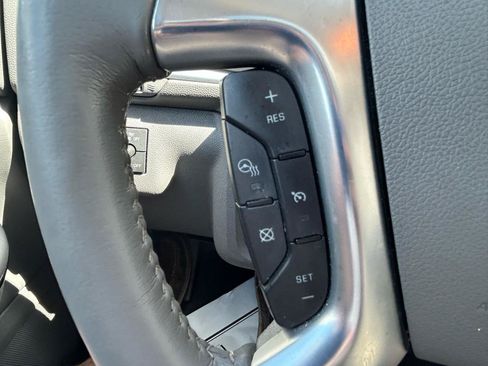 Used 2015 Chevrolet Traverse LTZ AWD/4WD image 23