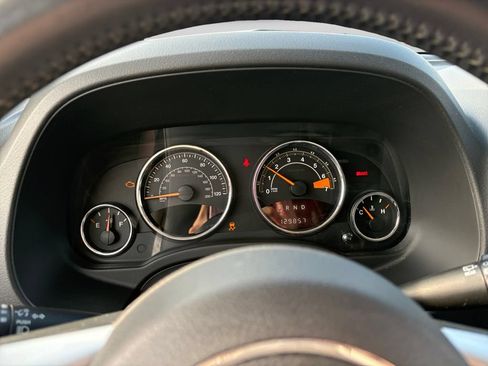 Used 2016 Jeep Compass High Altitude FWD image 12