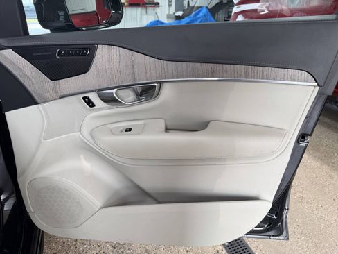 Used 2023 Volvo XC90 B6 Ultimate AWD/4WD image 40