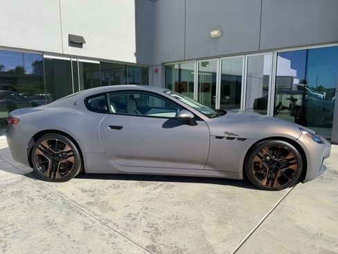 New 2025 Maserati GranTurismo Folgore AWD/4WD image 2