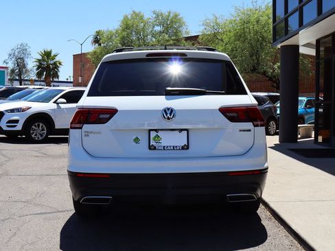 Used 2019 Volkswagen Tiguan SE w/ Panoramic Sunroof Package AWD/4WD image 11