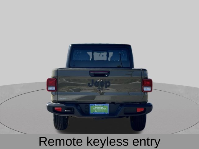 Certified 2026 Jeep Gladiator Sport AWD/4WD image 7