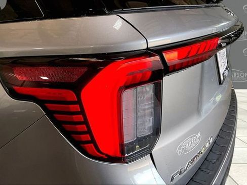 Used 2025 Ford Explorer Platinum w/ Ultimate Package AWD/4WD image 8