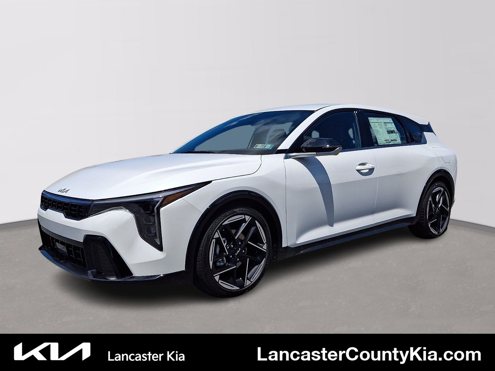 New 2026 Kia K4 GT-Line FWD image 1