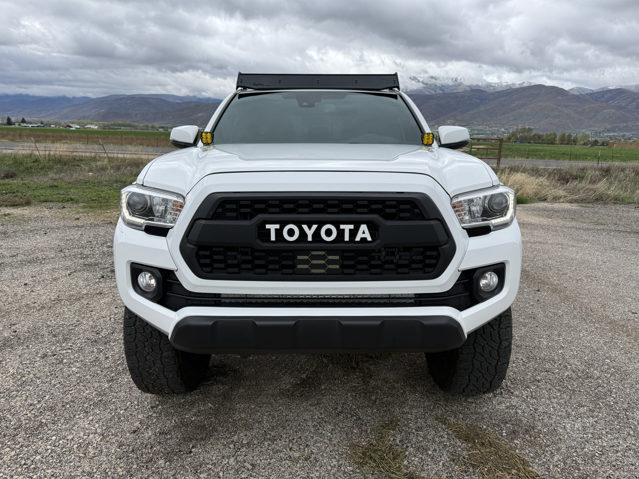 Used 2021 Toyota Tacoma TRD Off-Road w/ Technology Package AWD/4WD image 2