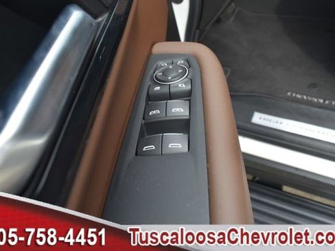 Used 2025 Chevrolet Tahoe High Country image 21