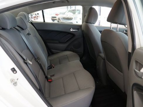 Used 2018 Kia Forte LX w/ LX Popular Package image 12