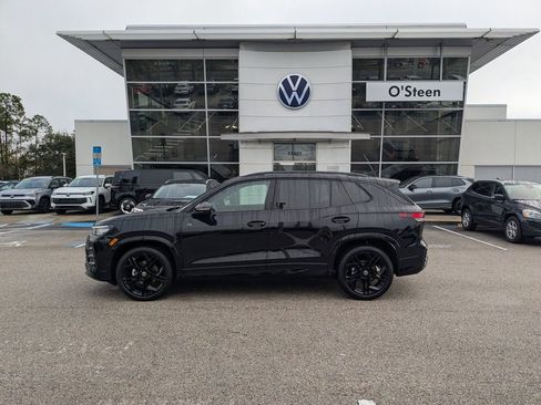 New 2026 Volkswagen Tiguan SE R-Line FWD image 5