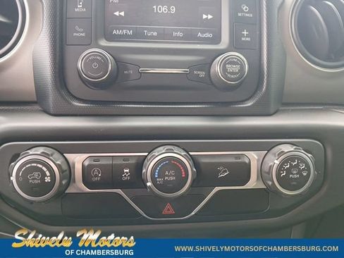 Used 2019 Jeep Wrangler Sport AWD/4WD image 16