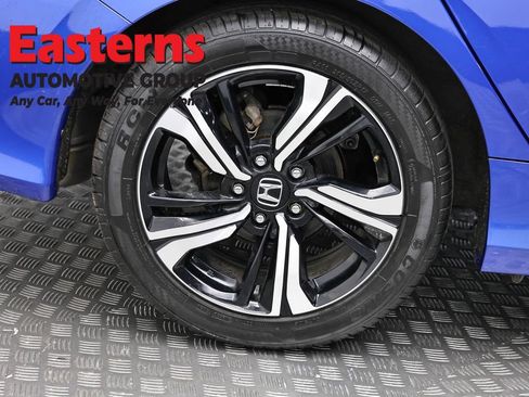 Used 2017 Honda Civic Touring image 29
