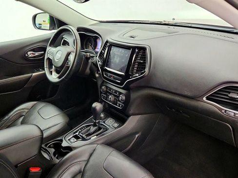 Used 2019 Jeep Cherokee Limited AWD/4WD image 25