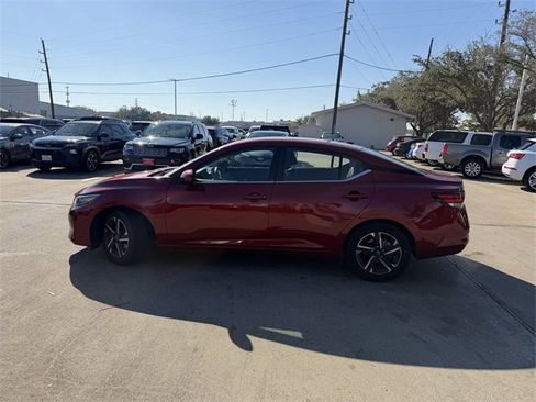 Used 2024 Nissan Sentra SV image 8