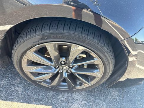 Used 2023 Toyota Corolla SE w/ Carpet Mat Package (TMS) FWD image 9