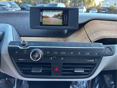 Used 2015 BMW i3 w/ Range Extender image 26